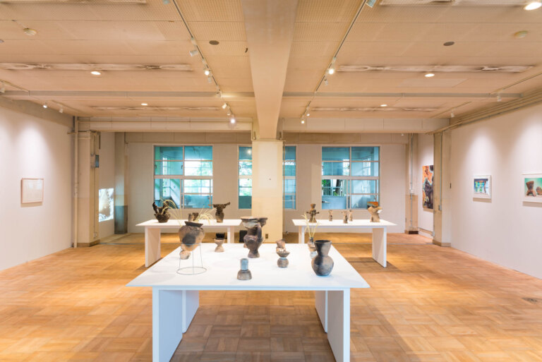 移転整備プレ事業 教室のフィロソフィー Vol.03 九鬼みずほ 個展「野焼土器 Open Burning Earthenware」